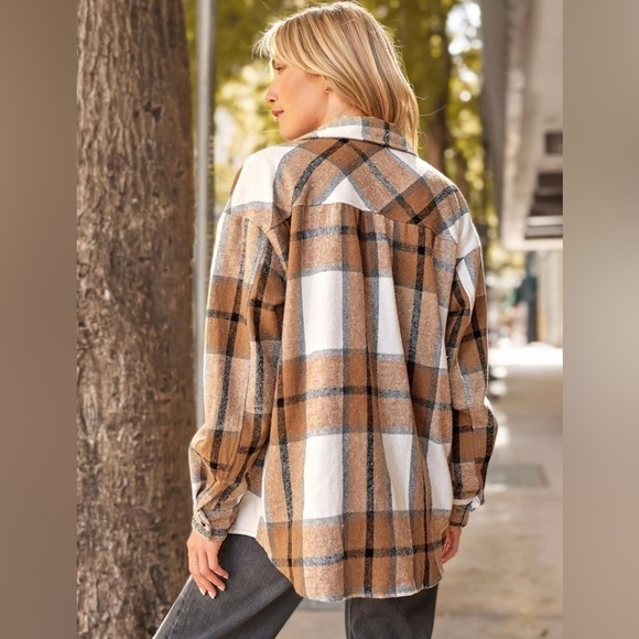 Womens Casual Plaid Oversized Button Down Long Sleeve Shirt - Picture 4 of 6